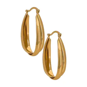 Ettika Oval Hoop Earring in Gold