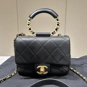 Pre-owned CHANEL leather Crossbody Bags Classic Flap Mini — Black Quilted Lambskin "Square Flap" Crossbody Bag 98633759
