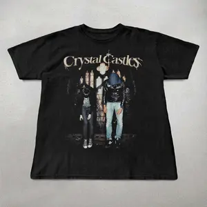 Crystal Castles Tshirt style