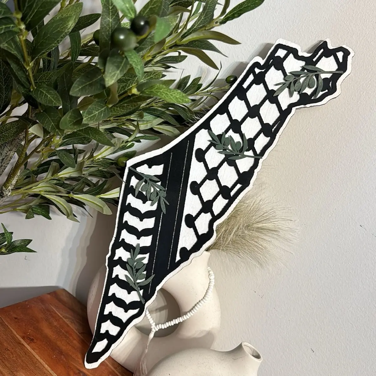 Wooden Hanging Decor - 3D Palestine Map with Olive Branches Hangable Ornaments great gift