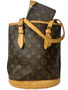 Pre-owned Louis Vuitton canvas Shoulder Bags Bucket PM Monogram with Pouch
