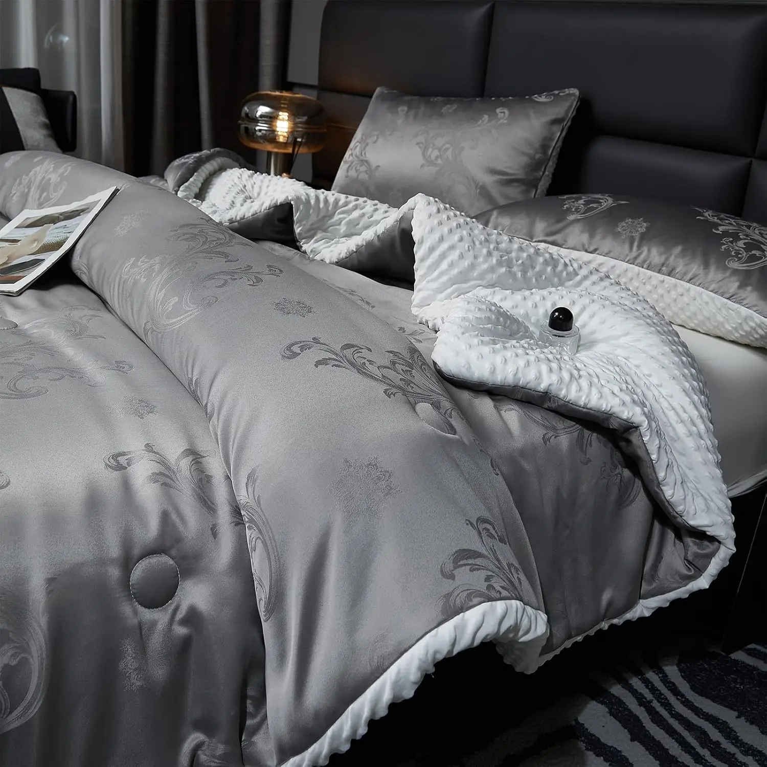 Jacquard Comforter Set - Luxury Warm Paisley Floral   Size Bedding with 2 Pillowcases -Season Soft & Lightweight  Bubble Design Bed Set (90x90 Inches Grey)