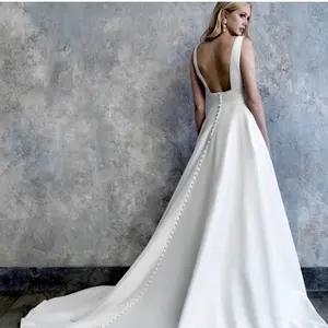 Satin Luxury Wedding Gown New Bliss by monique Ihuillier Wedding Dress
