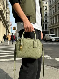 2026 New Handwoven Shoulder Bag, Crossbody Small Square Purse, Commuter Fashion Pillow Bag, High-Quality Gift Choice, Handcrafted Bag