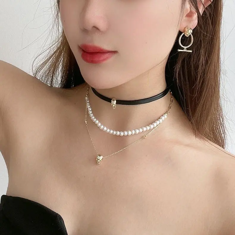 Punk Y-Shaped Skull Necklace, Zirconium-Inlaid Fashion Costume Jewelry Accessory