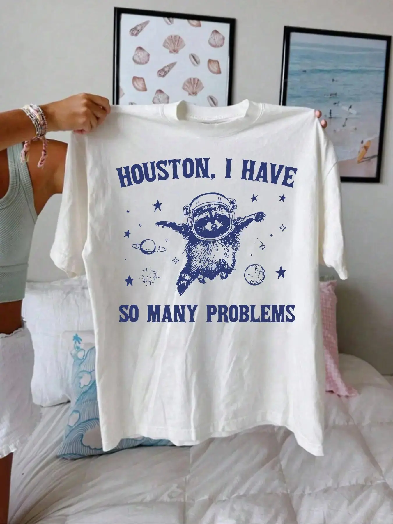 Women's 100% Cotton Round Neck Short-Sleeve Printed T-Shirt, Funny Astronaut Raccoon Space Graphic Tee, Oversized Retro Vintage Casual Top for Space Lovers (Houston I Have So Many Problems Sarcastic Design), Flat, Shortsleeve