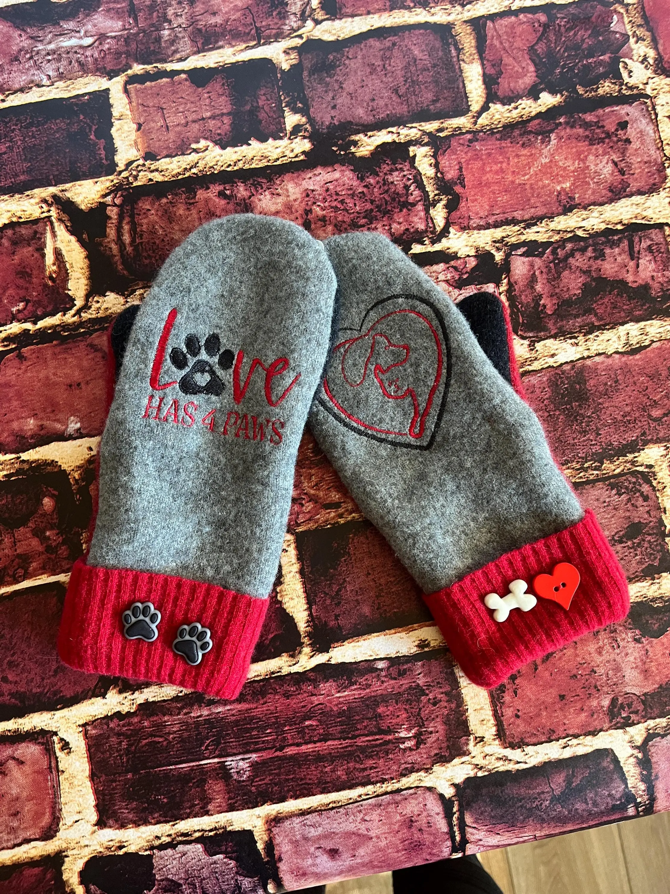 Dog/Cat wool sweater mittens in grays/red