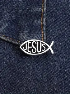 Charming Jesus Fishbone Metal Badge, Cute Cartoon Design, Anti Glare Brooch, Suitable for Bags and Clothing, Ideal Daily Accessories
