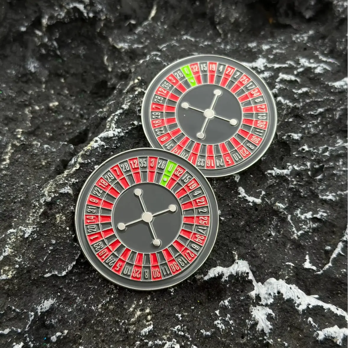 Roulette Wheel Golf Ball Marker – Magnetic, Casino Themed, 1.5” Round equipment