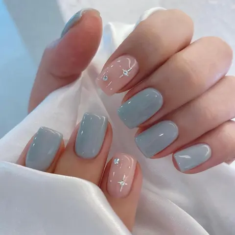 Short Square Fake Nail, 24pcs/set Glossy Rhinestone Decor Fake Nail with Nail File & Tape, Nail Extensions Nail Care Kit, Removable Nail Art Artificial Full Cover, Women Girls DIY Manicure Elegant Bling Rhinestone Rhinestone Design, False Nails