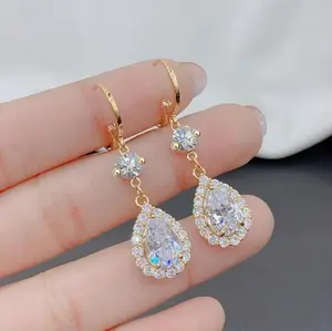 Stylish And Elegant Earrings for Banquets, Perfect for Various Occasions Like Birthday Celebrations, Jewelry Events, And Christmas Gifts for Anniversaries
