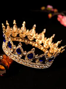 Crown Shaped Cake Decoration, 1 Count Elegant Rhinestone Decor Crown for Wedding Birthday Party, Cake Decoration Supplies