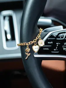 Car Steering Wheel Decorative Chain, Rose Daisy Heart Pendant, Car Interior Accessories, Stylish Dashboard Ornament