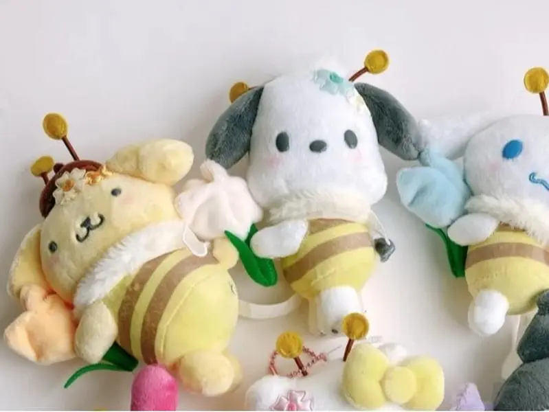 Sanrio Bee Series Plush Pendant Dolls Sanrio Bee Series Plush Pendant Dolls