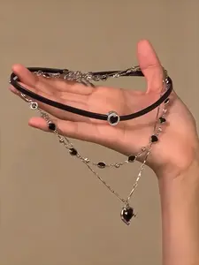 3-Piece Gothic Layered Heart Pendant Necklace Set, Vintage Dark Punk Style, Women's Party Jewelry, Unique Fashion Accessories, Alloy Necklace