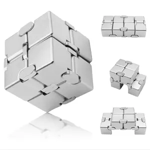 1Count Metal Material Infinite Cube Creative Stress Relief Toy, Finger Release Anxiety Reliever, Alloy Flip Block Pocket Toy, Fidget Cube