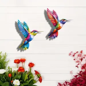 2pcs Rust-Resistant Metal Hummingbird Wall Hangings, Garden Fence Decor, Vibrant Color, Vintage Patina, Villa Courtyard Sculpture