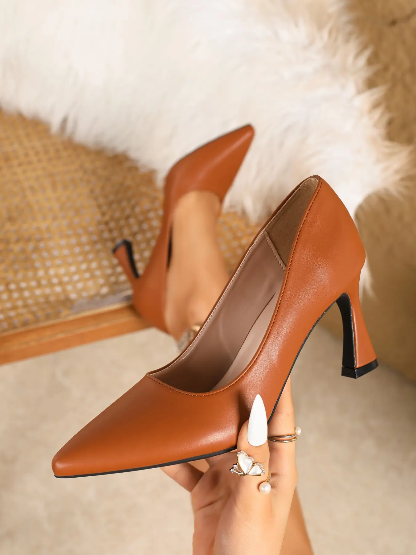 Women's Pointed Toe Bell Bottom Thick Heel Low Top Single Shoe, Comfortable Fine High Heel, PU Leather Office Formal Shoes, Multiple Colors Available