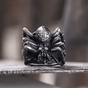 GTHIC Retro Spider Design Animal Ring Stainless Steel Thumb Ring for Men Daily Wear Vintage Statement Jewelry