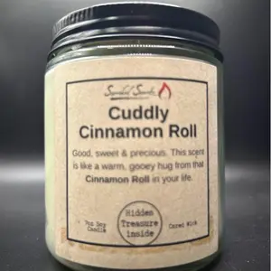 "Cuddly Cinnamon Roll" Scented Candle | 100% Soy with a Hidden Treasure