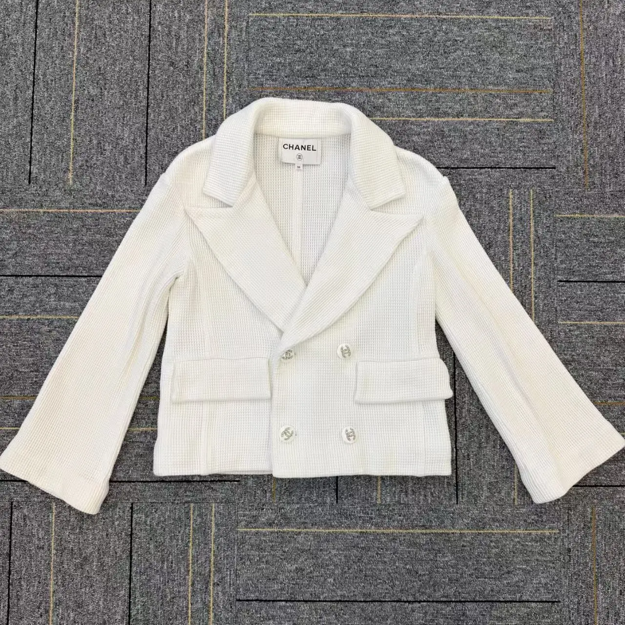 Pre-owned Women's Chanel Classic Jacket Size 36 Designer Tops & Coats Item N24157385