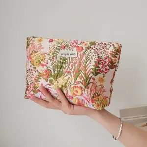 Floral Pattern Makeup Bag, 1 Count Portable Large Capacity Cosmetic Storage Bag with Zipper, Makeup Organizer Pouch for Travel & Outing & Camping