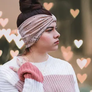 Boho Bandana Print Headband for Women Stretchy Wide Paisley Pattern Knotted Turban Sweatband Vintage Bohemian Style Elastic Cloth Anti-Wrinkle