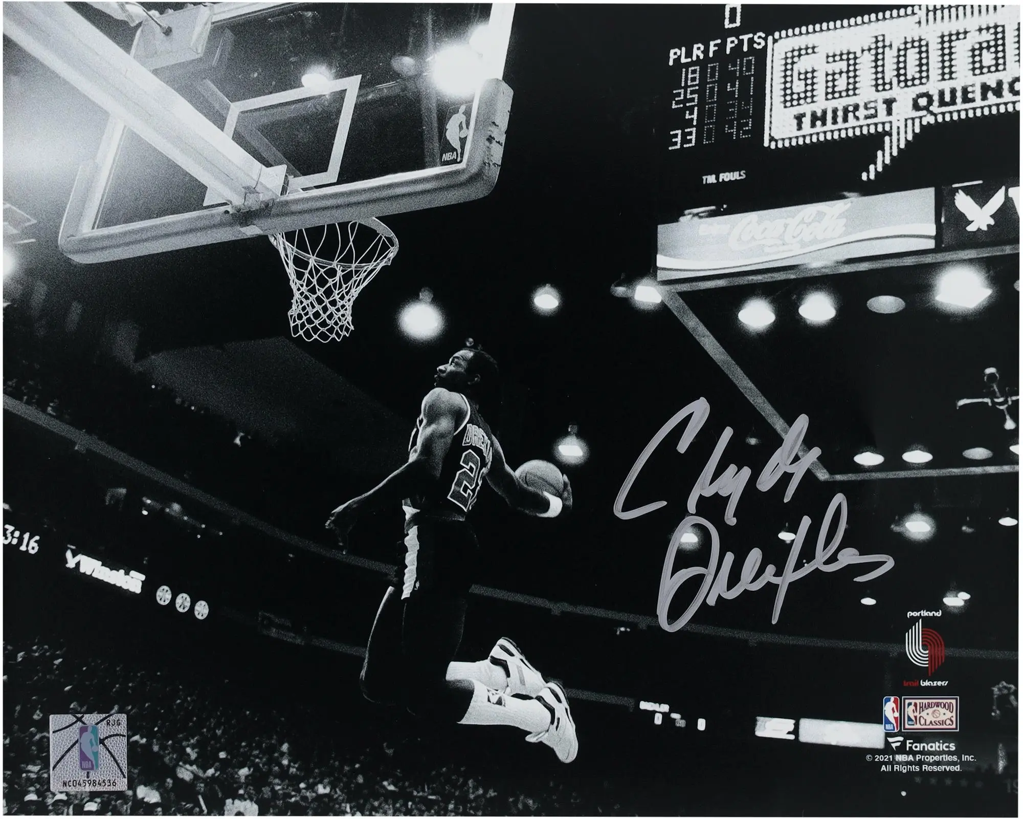 Clyde Drexler Portland Trailblazers Autographed 8" x 10" Black and White Dunk Photograph - Fanatics Authentic Certified