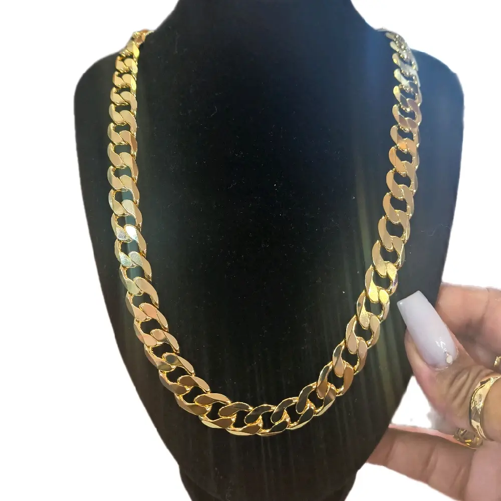 Cuban Link Chain Necklace for Daily Wear - Laminated Design