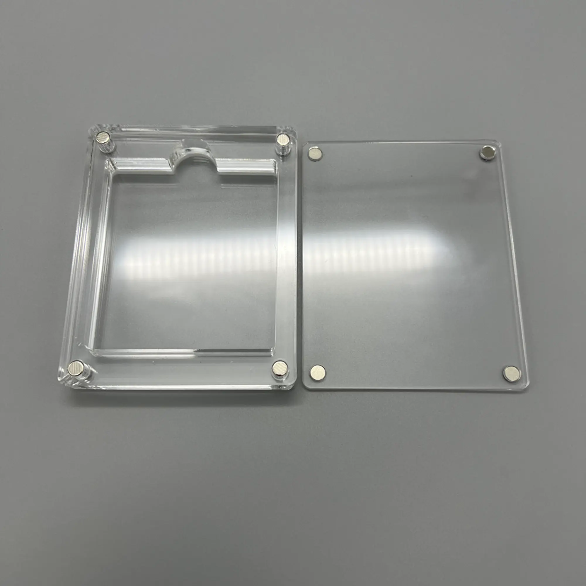 1 Slot Acrylic Magnetic Game Case for GB GBC