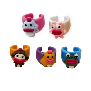 Viva Joya 5 Pcs Resin Fun Rings, Plastic Rings Acrylic Rings for Women Teen Girls, Chunky Aesthetic Trendy Colorful Cute Stackable jewelry