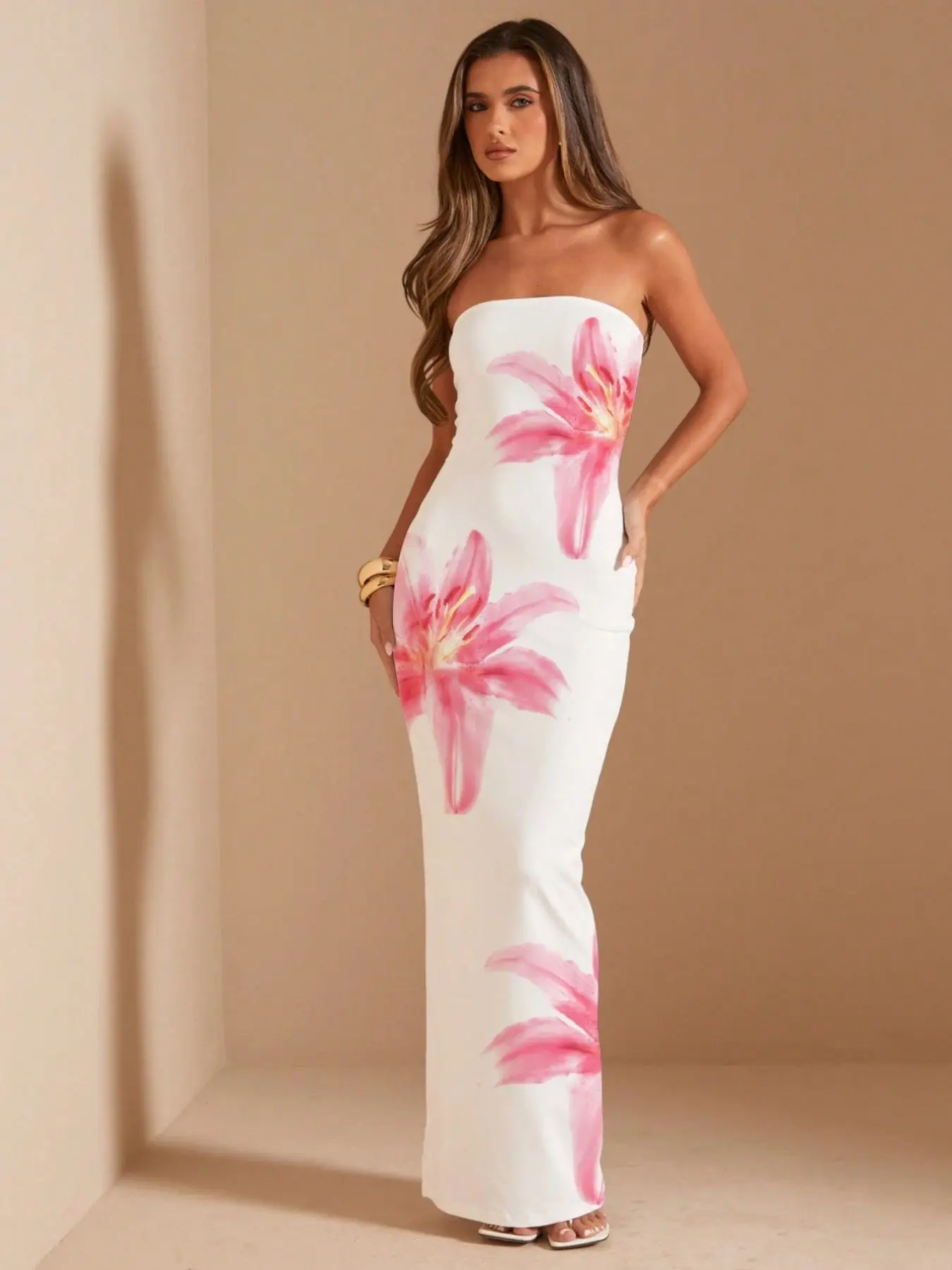 Elegant Lily Dress, Sleeveless Bodycon Long Dress, Light Mature Style, Chic, Perfect for Spring & Fall, Fitted Design, Plain Pattern