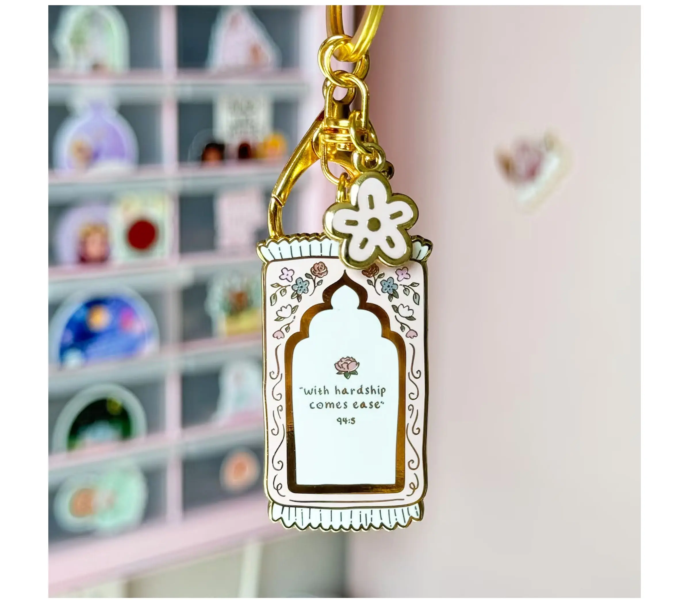 Hardship Comes Ease Keyring | Pink Hardship Comes Ease Keyring | Pink