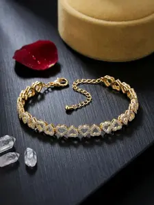 Heart-shaped bracelet adorned with artificial diamonds, Rhinestone bangle bracelet, a sparkling accessory for parties and everyday wear, perfect as a birthday or Mother's Day gift, Heart Design Bracelet, Fashionable Bangle