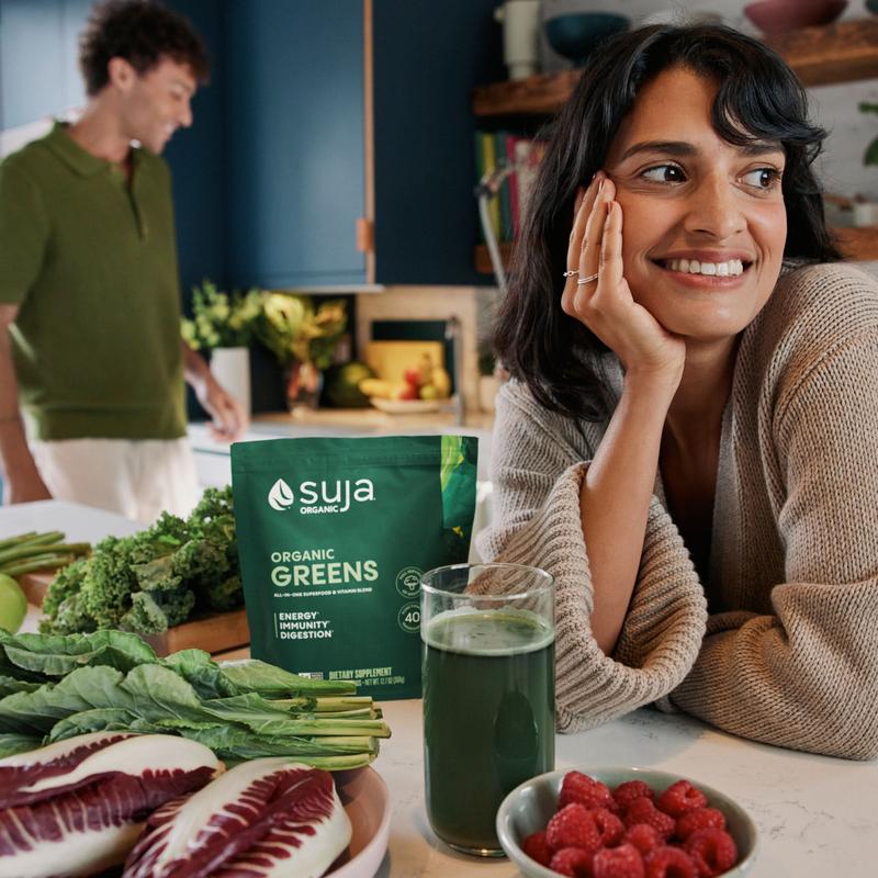 Suja Organic Greens Superfood Powder (30srv) - 40+ Functional Ingredients, Greens, 15+ Vitamins & Minerals, Probiotics, Adaptogens