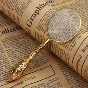 5x Handheld Magnifying Glass, Elegant Vintage Carving, High Clarity Lens, Convenient for Reading Books and Newspapers, Metal Pocket Magnifier