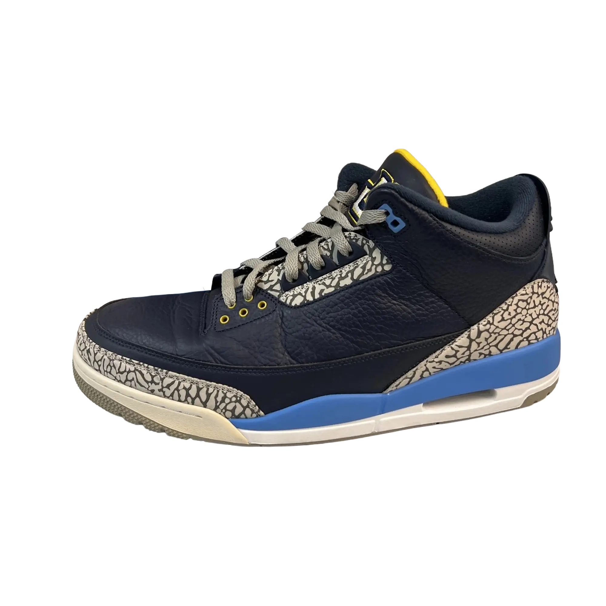 Jordan 3 "Marquette PE" AJ3 838938