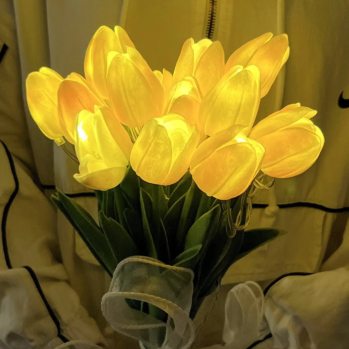 LED Tulip Night Light 10LEDs Artificial Flower Bouquet Lamp with Battery Box (No Battery), Romantic Decor, Led Decoration, Led Light, for Bedroom Dorm Home Wedding, Mother's Day Valentine Birthday Gift for Mom Girlfriend, Atmosphere Light