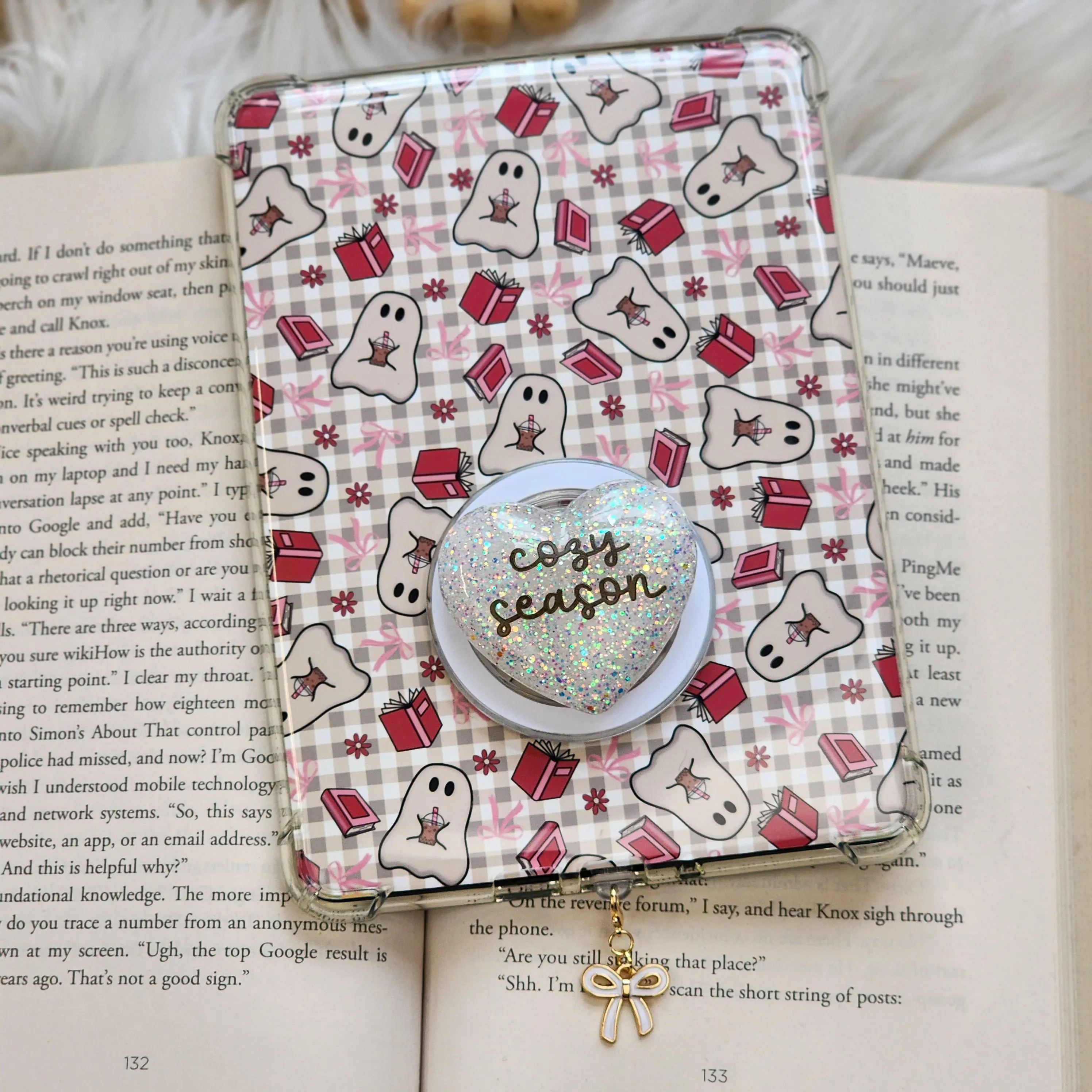 Kindle Accessories Set | Cozy Season Books and Boos | Insert, Grip & Charm