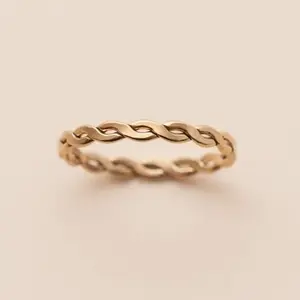 WOVEN RING