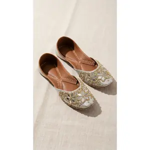 Chaandni | Fancy Khussa | Silver - Size 7