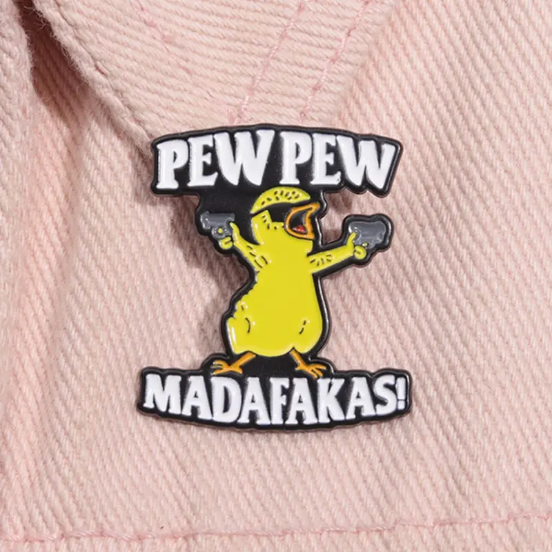 Novelty Cute Letter & Duck Design Brooch, Fashion Brooch for Women & Men for Daily Clothing Decor, Trendy All-match & Exquisite Brooch for Streetwear Birthday Gift, Alloy Brooch Pin, Brooch Pin Clip
