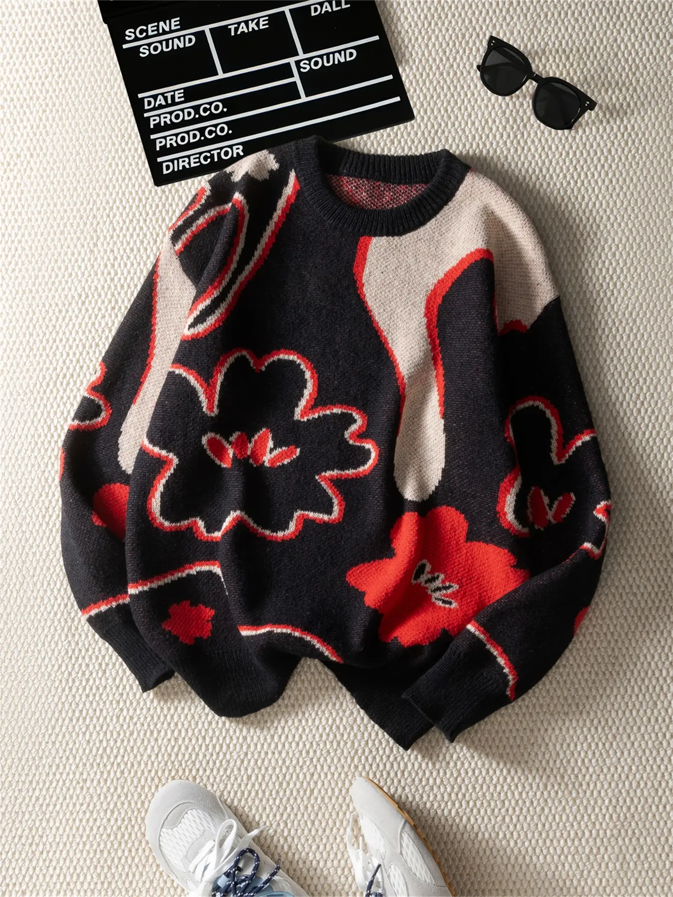 Autumn outfit, men's fashion floral pattern classic style, round neck long sleeve Fitted knitted pullover Knitwear, Knit Sweaters, eye-catching street outfit, comfortable and versatile unisex.