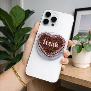 Leopard Heart Phone Grip, Y2K Grunge Phone Holder, Barbed Wire Heart Accessory, Alt Girl Gift, Pink Edgy Aesthetic Magnetic Stand