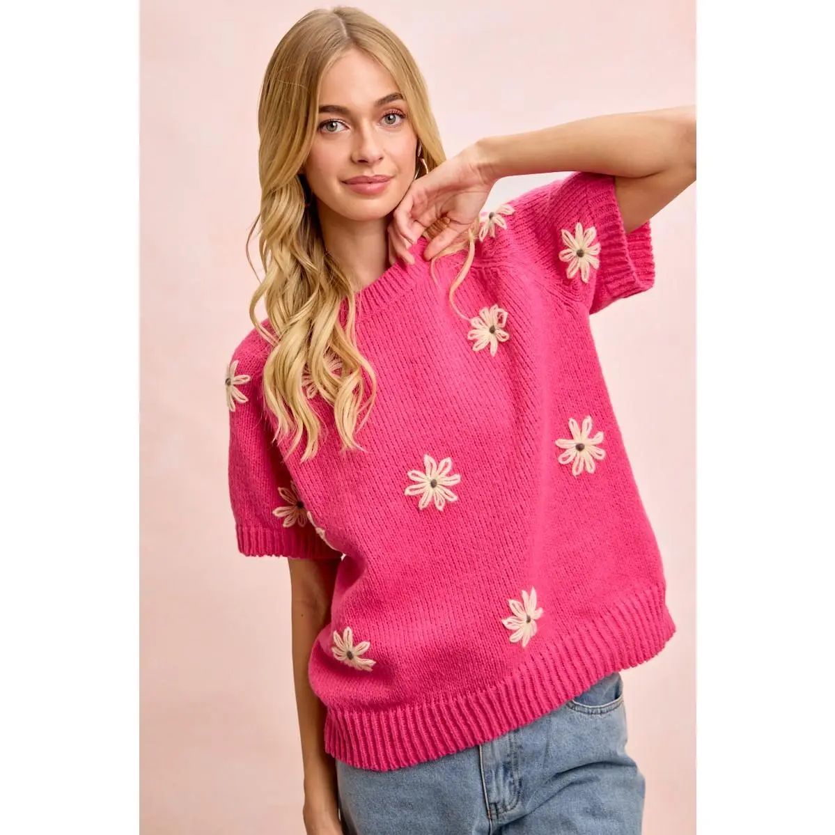 BiBi Flower Embroidered Short Sleeves Knit Top