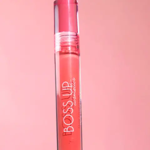 BossUp Cosmetics Lip Boss Matte Liquid Lipsticks - Intense Pigmentation and Full Coverage in One Swipe - Gloss matte  lipsticks