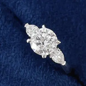k18wg labgrown diamond ring 5.4g 5.09ct 0.72ct lg053 zlz042