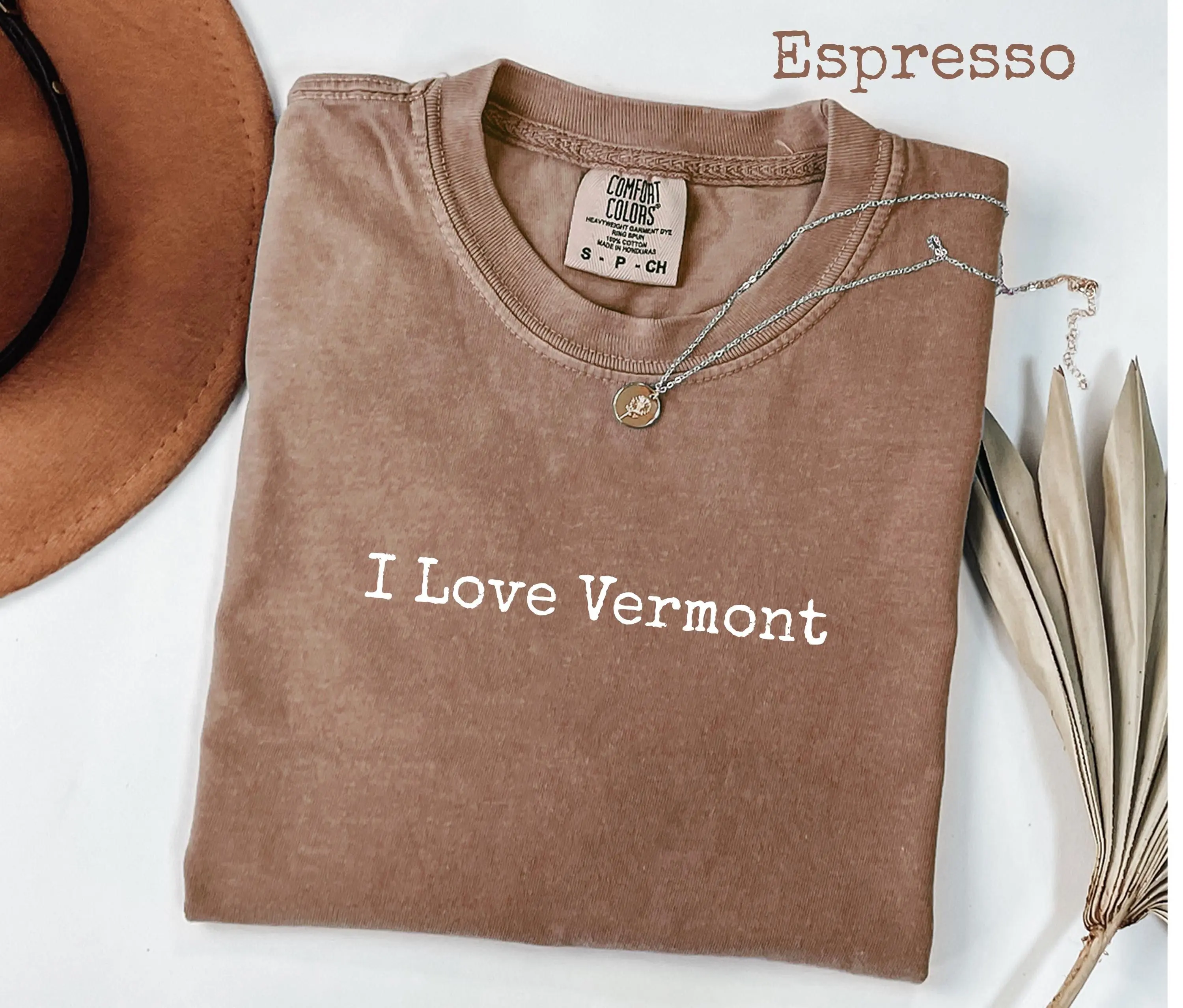 Comfort Colors I Love Vermont Graphic T-Shirt, Green Mountain State Tee, Fall Travel Gift for Her, Vermont Adventure Shirt for Women