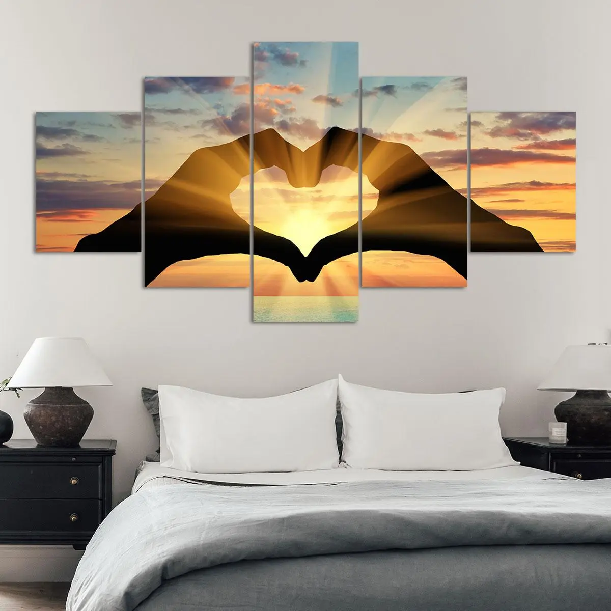 Heart Gesture in The Sunset Pattern Canvas Unframed Painting, Artwork, 5 Counts/set Artistic Modern Wall Art Poster, Wall Art Decor for Home Living Room Bedroom Office, Ornaments