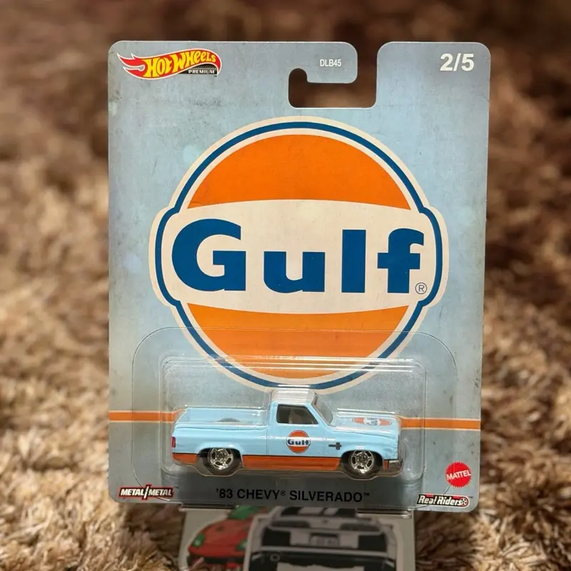 Hot Wheels '83 Chevy Silverado Gulf Edition 2/5 Real Riders Metal Collectible Car Model CLB46